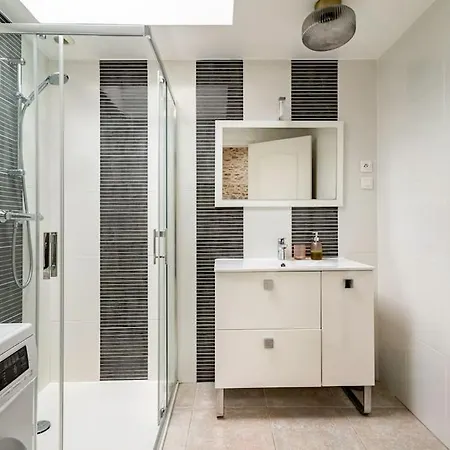 بيت للعطل Agreable Maison De بورنيك